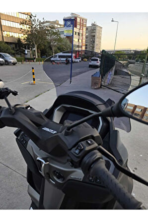 MOTOCAM Piaggio MP3 530 Siperlik Ön Cam 2023-2025 Model 60cm Füme Renkli 4mm ORTA BOYLU