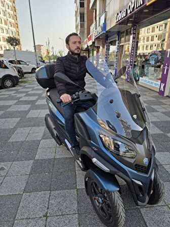 MOTOCAM Piaggio MP3 530 Siperlik Ön Cam 2023-2025 Model 72cm Şeffaf Renkli 4mm UZUN CAM