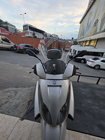 MOTOCAM Piaggio X7 Siperlik Ön Cam 2007-2012 Model 43cm Şeffaf Renkli 4mm