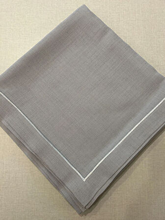 Çeyizlik Piko Sarma Detaylı Dertsiz Masa Örtüsü Simsiz Gri