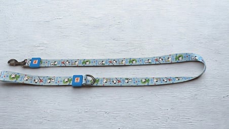 Snoopy Desenli Otomatik Kilitli Köpek Gezdirme Tasması 120 cm | Paslanmaz Çelik Klipsli Pet Tasma