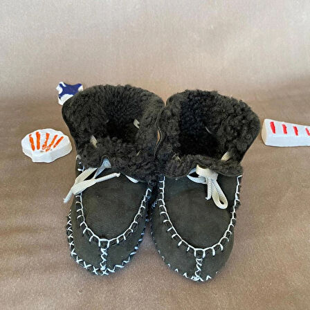 Unisex Bebek %100 Hakiki Deri El Yapımı Bebek Patiği | Yumuşak, Sıcak ve Rahat Ayakkabı Haki