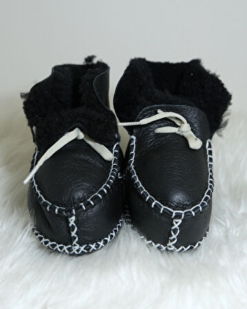 Unisex Bebek %100 Hakiki Deri El Yapımı Bebek Patiği | Yumuşak, Sıcak ve Rahat Ayakkabı Siyah