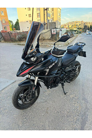 QJ SRT 800 X Siperlik Ön Cam 2023 2024 Model 61cm Siyah Renkli 4mm