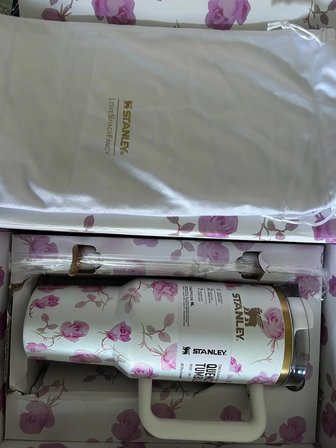 stanley x loveshackfancy quencher h2.0 flowstate™ tumbler 1.18l