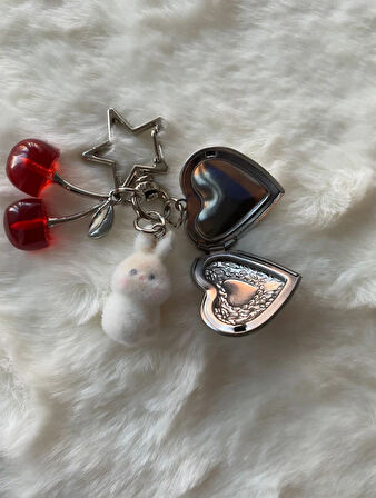 cherry charm anahtarlik