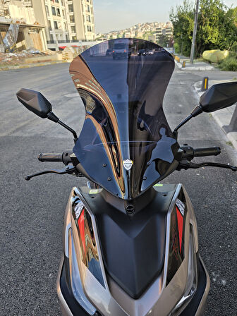 MOTOCAM Revolt RSX3 Siperlik Ön Cam 2022-2025 Model 54cm Siyah Renkli SPORTİF