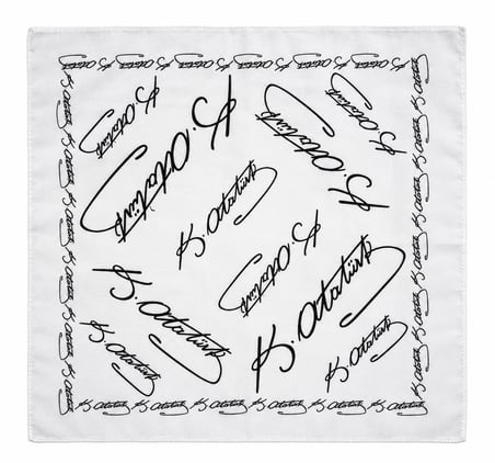 Atatürk İmza Desenli Beyaz %100 Pamuk 52x52cm Fular Bandana (Okul, Etkinlik, Tören, Gösteri)