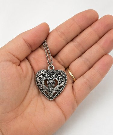 Gotik Kalp Desenli Metal Kolye Gümüş Renk Zincir Unisex Aksesuar