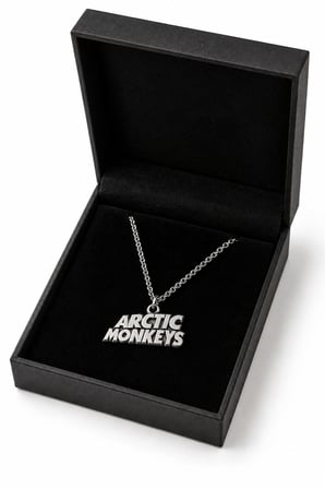 Arctic Monkeys Yazılı Gümüş Renk Müzik Grubu Kolyesi Hediye Aksesuar