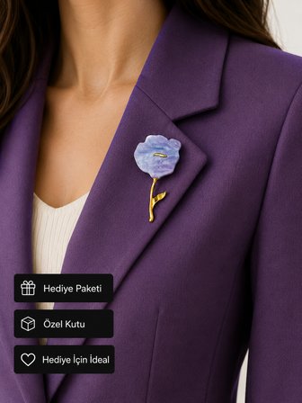 Lila Çiçek Tasarımlı Kadın Broş – Zarafetin Işıltılı Dokunuşu Hediyelik Broş