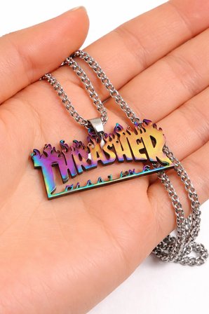 Unisex Paslanmaz Çelik Thrasher Yazılı Renkli Alev Desenli Kolye