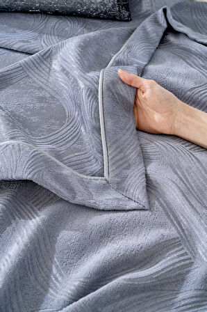 Asya Mavi Nakışlı Çift Kişilik Nevresimli Pike Seti - 8 Parça Çeyiz Seti