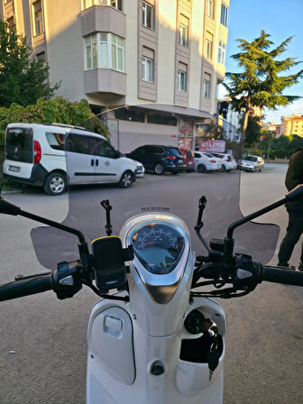 MOTOCAM Rks Letbe LB 125 Ön Cam 2023-2025 Model 45cm Füme Renkli 4mm ELCİKLİ APARAT GÖNDERİLMEYECEK