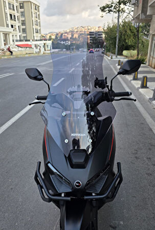 MOTOCAM RKS Lince 125 Siperlik Ön Cam 2021-2025 Model 65cm Füme Renkli 4mm ORTA BOYLU