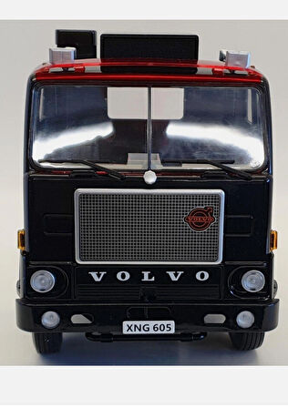 Road Kings 1:18 Volvo F88 JPS – Limited Edition 250 Adet Model Tır