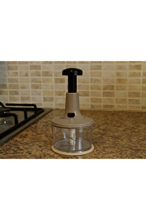 El Rondosu 3 Bıçaklı Kilitli Doğrayıcı – Sebze Meyve Doğrama Aparatı Füme Rengi