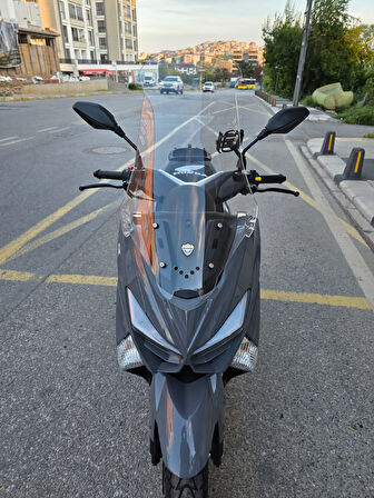 MOTOCAM Revolt RSX4 Siperlik Ön Cam 2022-2025 Model 75cm Şeffaf Renkli 4mm ORTA BOYLU