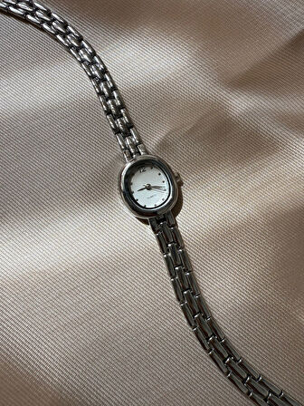 Retro Minimal Boncuk Kordon Vintage Kadın Kol Saati