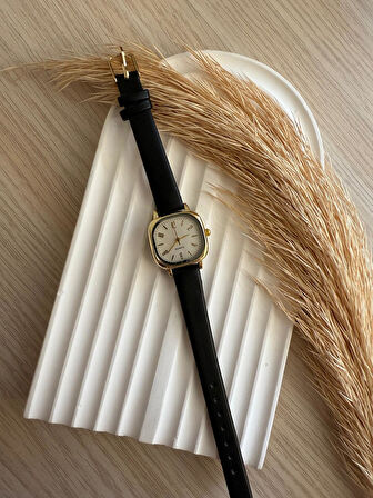 Retro Minimal Deri Kordon Vintage Kadın Kol Saati