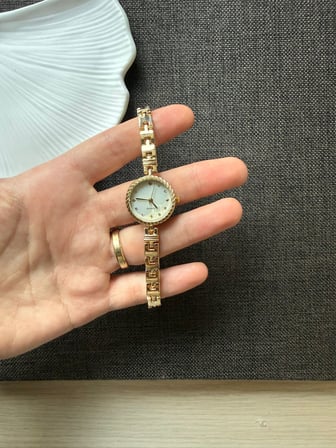 Retro Minimal Metal Kordon Vintage Kadın Kol Saati Altın