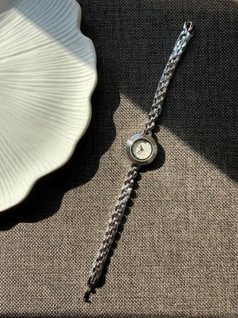 Retro Minimal Metal Kordon Vintage Kadın Kol Saati Gümüş