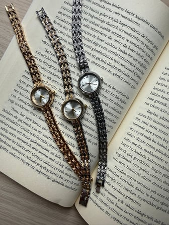 Retro Minimal Metal Kordon Vintage Kadın Kol Saati Gümüş Yuvarlak