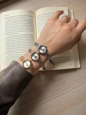 Retro Minimal Metal Kordon Vintage Kadın Kol Saati Gümüş Yuvarlak