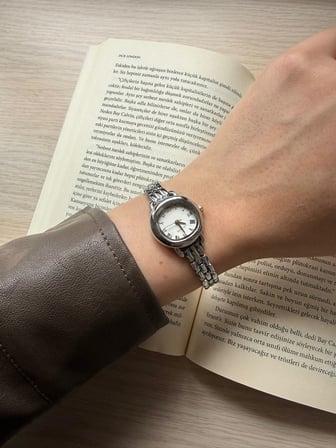 Retro Minimal Metal Kordon Vintage Kadın Kol Saati