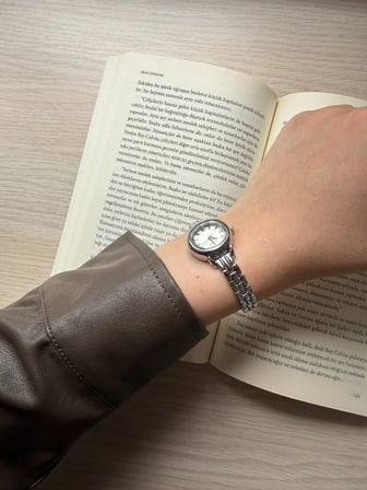 Retro Minimal Metal Kordon Vintage Kadın Kol Saati