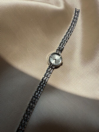 Retro Minimal Hasır Kordon Vintage Kadın Kol Saati Yuvarlak