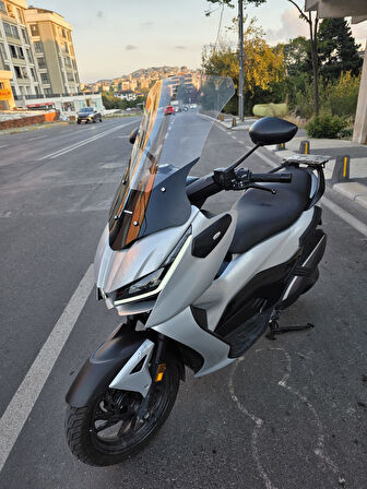 MOTOCAM RKS RZ 250 S Siperlik Ön Cam 2022-2025 Model 68cm Şeffaf Renkli 4mm UZUN CAM