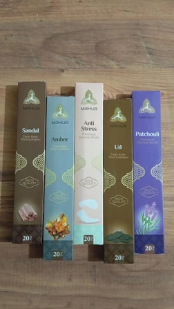 Saga-Tütsü-Lavanta-Mahur