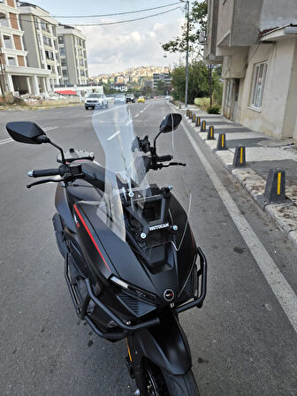 MOTOCAM Salcano Wind 150 Siperlik Ön Cam 2023-2025 Model 57cm Şeffaf Renkli 4mm