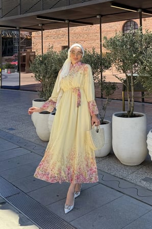 Çiçek Desenli Tesettür Elbise