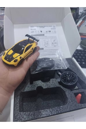 1:43 Ölçek Metal Şarjlı Mini Drift Rc 15 Km Hız 4 Çeker GT3 RS Tasarım Profesyonel Uzaktan Kumandalı Drift ve Yarış Arabası
