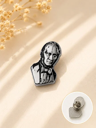 Atatürk Büst Gümüş Renk Rozet Unisex Yaka Aksesuarı