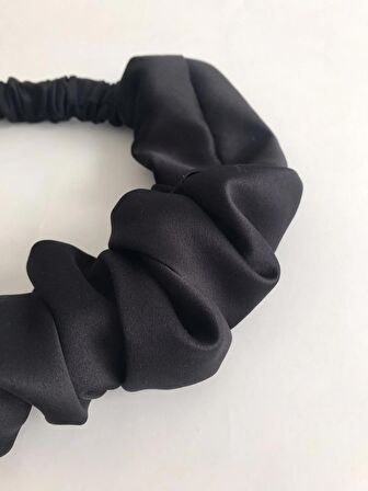 Kadın Siyah Saten Büzgülü Scrunchie Saç Bandı / Bandanası