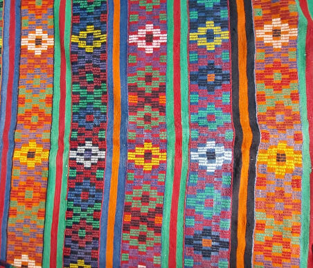 Antika Selendi Kilim – 70 Yıllık El Dokuma Yün Halı | 180x365 cm