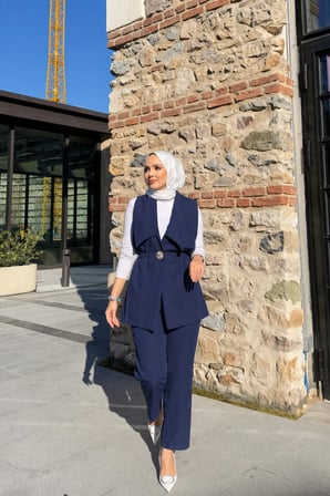 Sera Yelekli Takım
