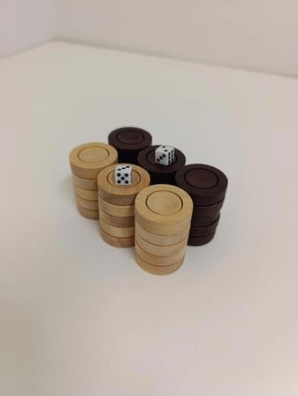 El Yapımı Şimşir Ahşap Tavla Pulu (28 mm)