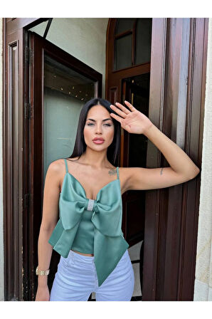 TAŞ DETAYLI FİYONKLU KADIN SATEN CROP BÜSTİYER