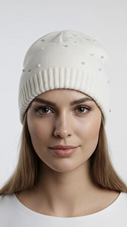 Şık İncili Taşlı Bere