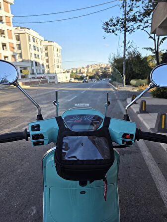 MOTOCAM Skyjet Bellina Ön Cam 2024-2025 Model 37cm Şeffaf Renkli 4mm APARATSIZDIR