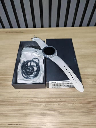 Samsung Galaxy Watch 4 Classic 46mm Akıllı Saat