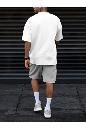 Erkek Dikey Baskılı T-Shirt Şort