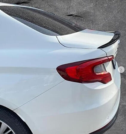 Fiat Egea Bagaj üstü Spoiler Pianobalck