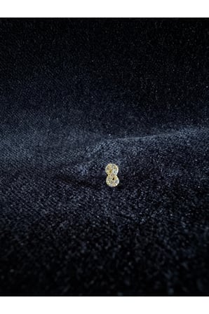 Altın Taşlı Sonsuzluk Figür Geçmeli Hızma Burun Piercing (14 Ayar)