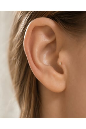 14 Ayar Altın Desenli Top Model Tragus Piercing Küpe