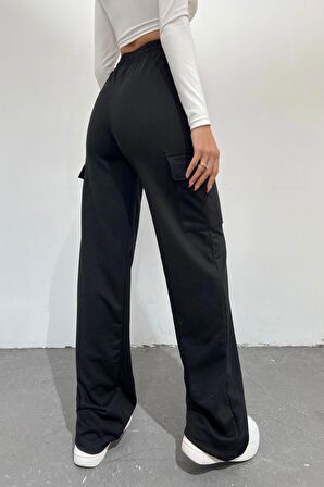 
Kadın Siyah - Regular Fit Kargo Cepli Bol Paça Eşofman Altı